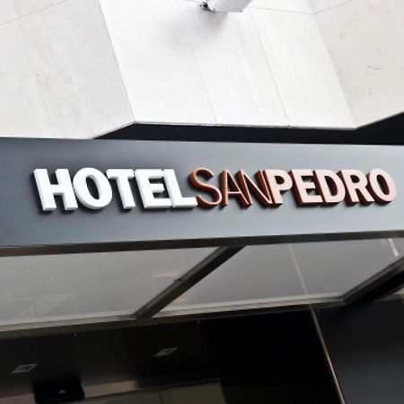 לנגראו Hotel San Pedro מראה חיצוני תמונה