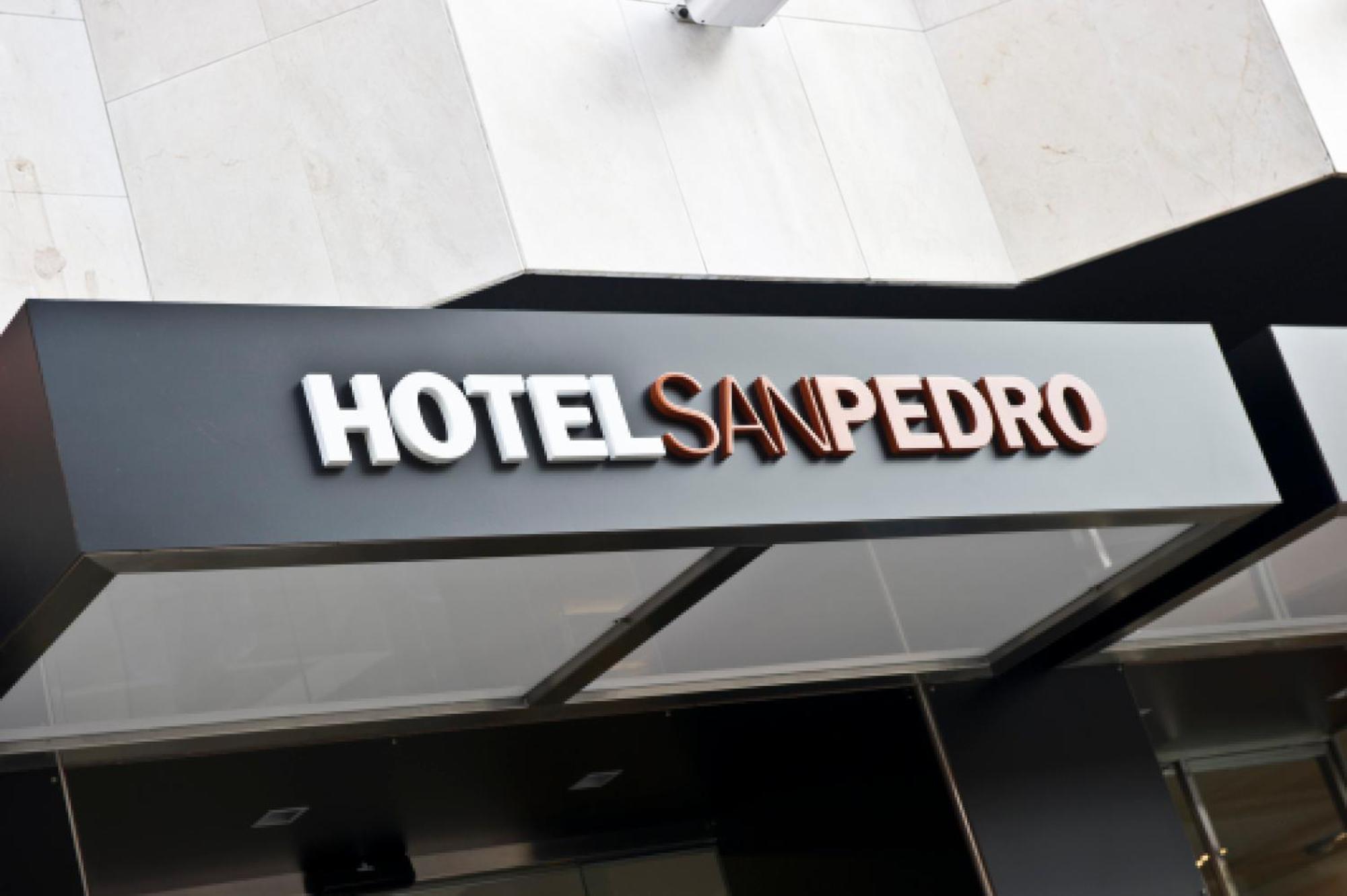 לנגראו Hotel San Pedro מראה חיצוני תמונה