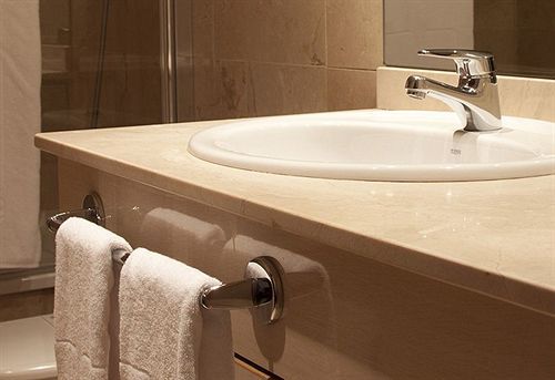 לנגראו Hotel San Pedro מראה חיצוני תמונה