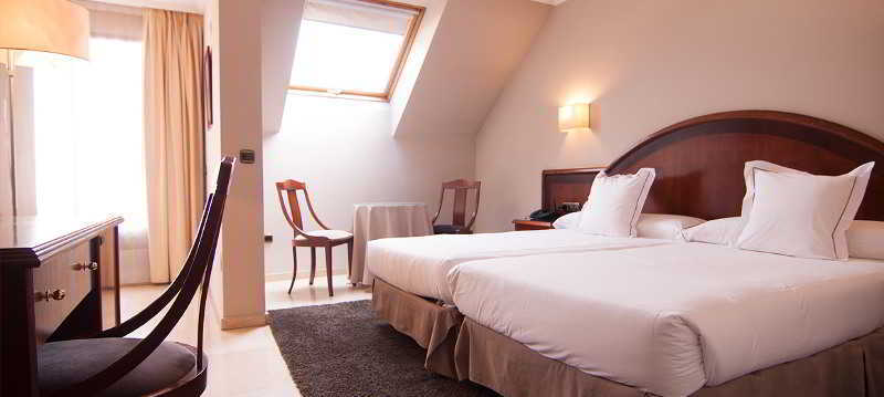 לנגראו Hotel San Pedro מראה חיצוני תמונה